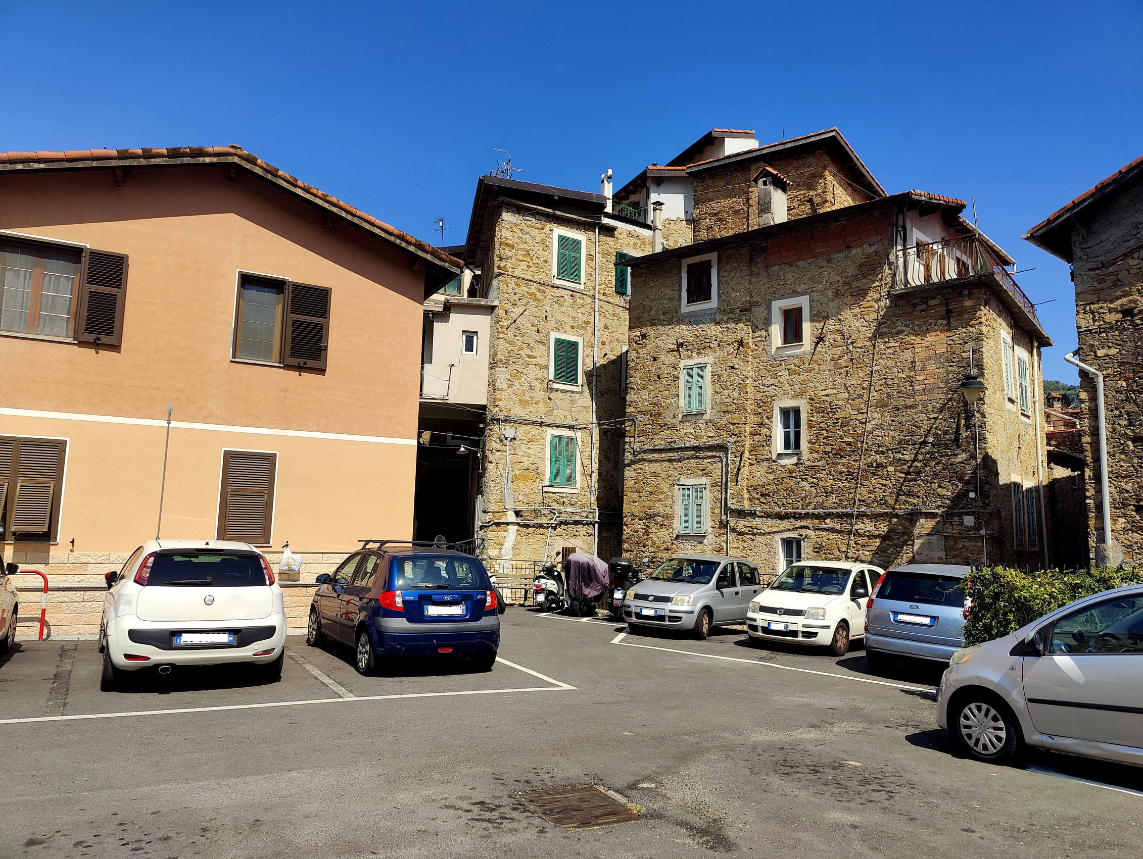 Q44 SAN BIAGIO DC Apartment in the Historic Center - Image 1