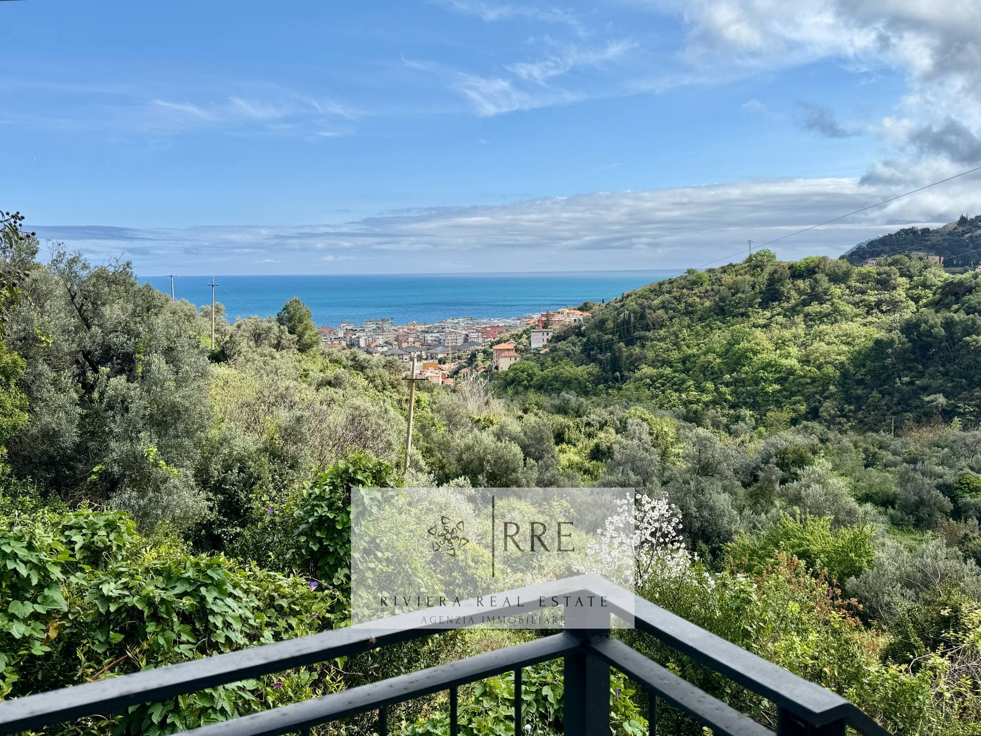 Two-room apartment for sale in Alassio – via Valbona