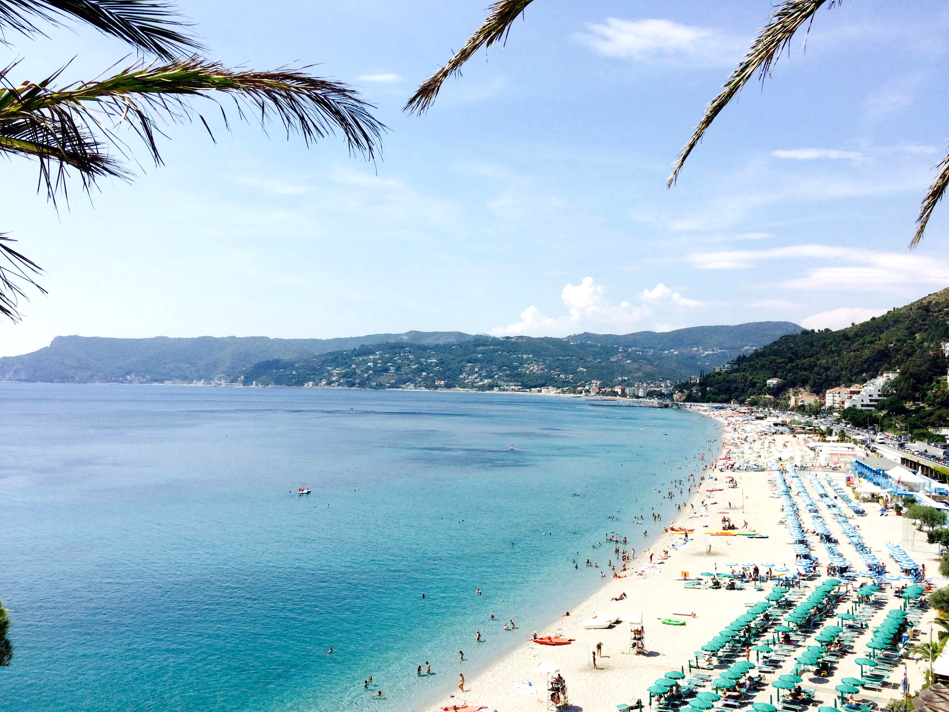 Scoprire le Spiagge Segrete di Bergeggi: Un Paradiso Tranquillo in Liguria