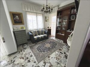 Diano Marina appartamento con balconi e possibilità garage cod. 9061
