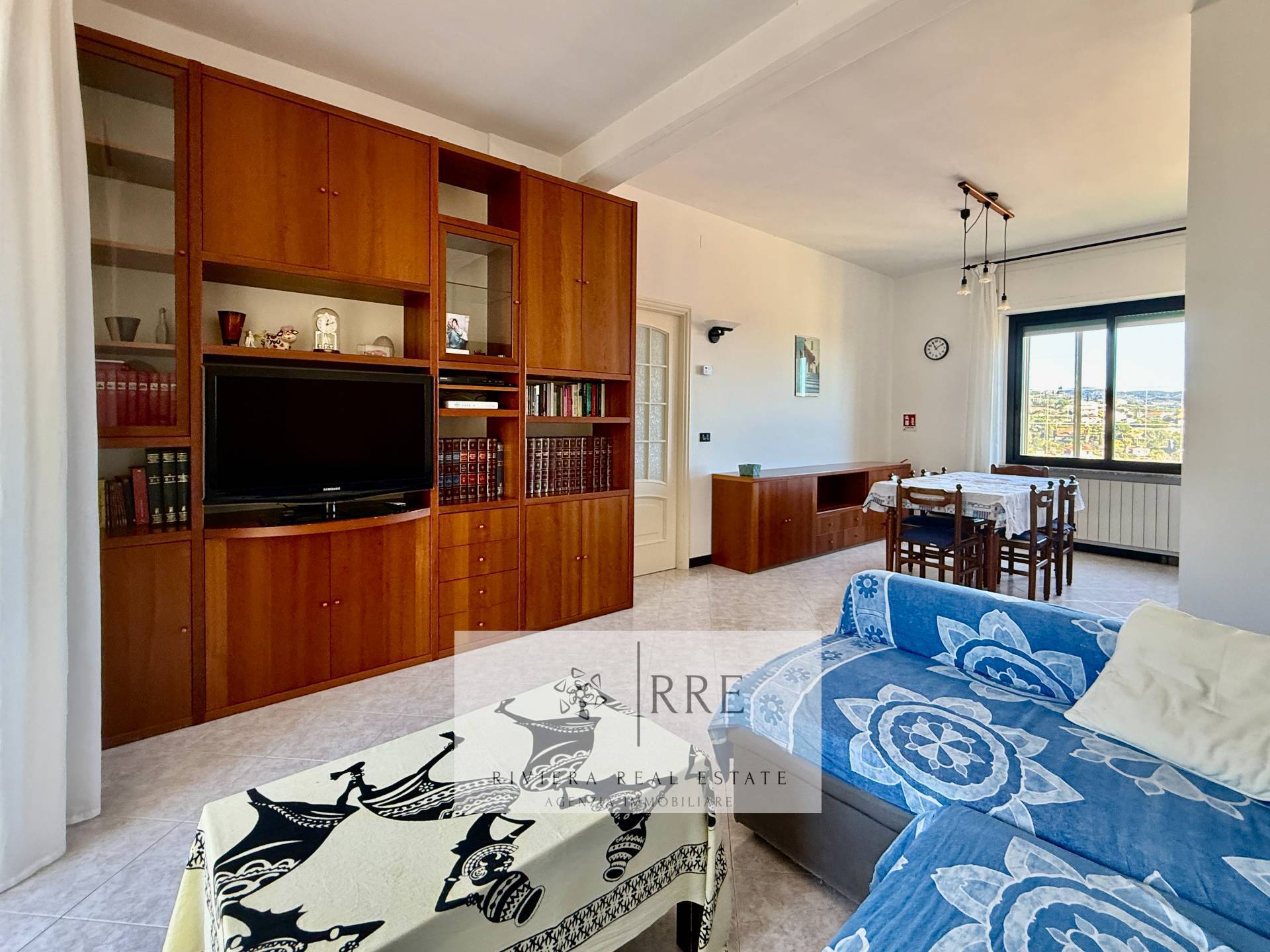 QUADRILOCALE VISTA MARE IN VENDITA A LOANO