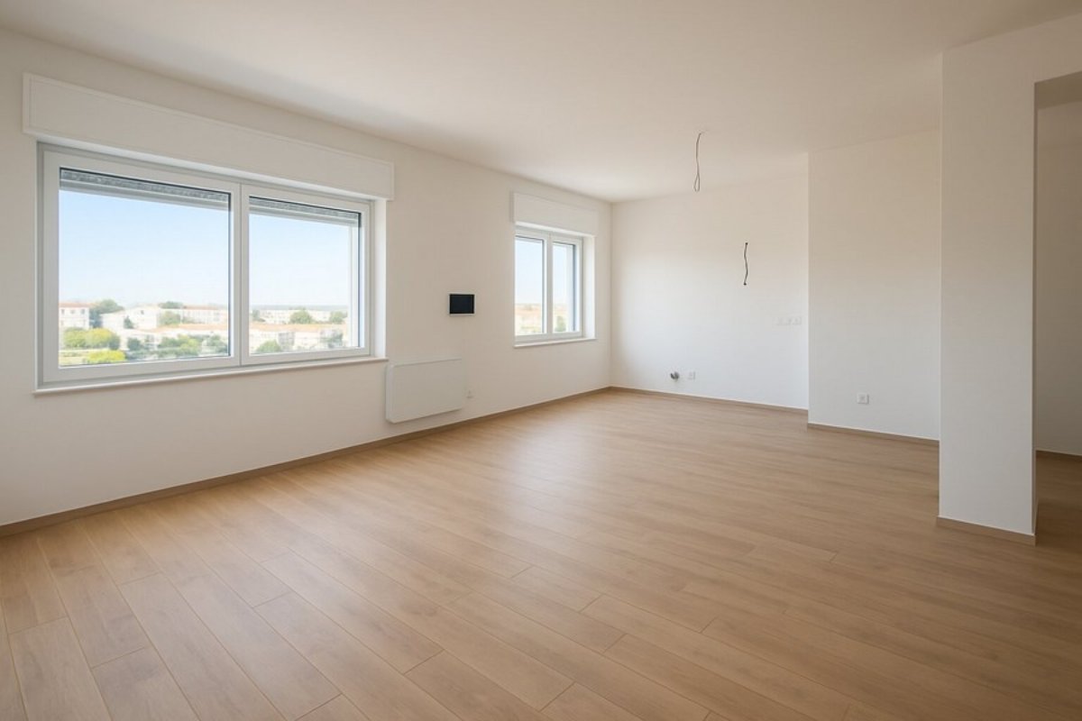 Imperia piazza della Vittoria renovated apartment code 9072