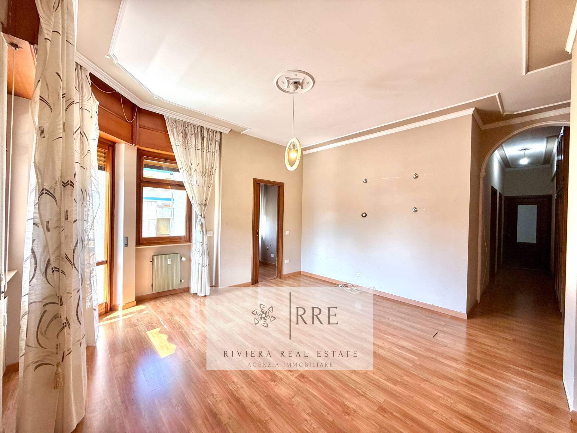 Description OF A FOUR-ROOM APARTMENT WITH TERRACE AND CONCIERGE SERVICE IN LOANO
