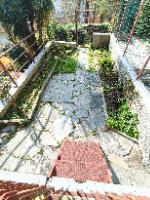 Appartamento con giardino e posto auto