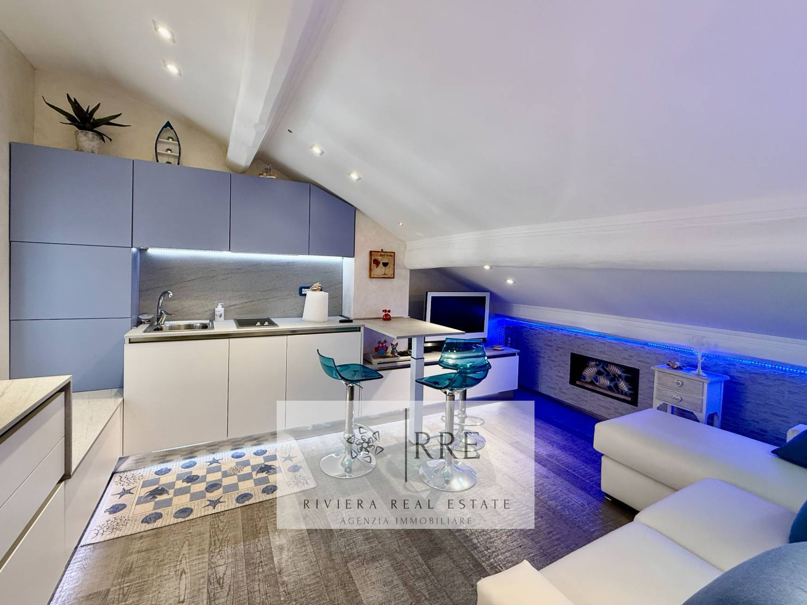 Bilocale in vendita a Loano via Garibaldi