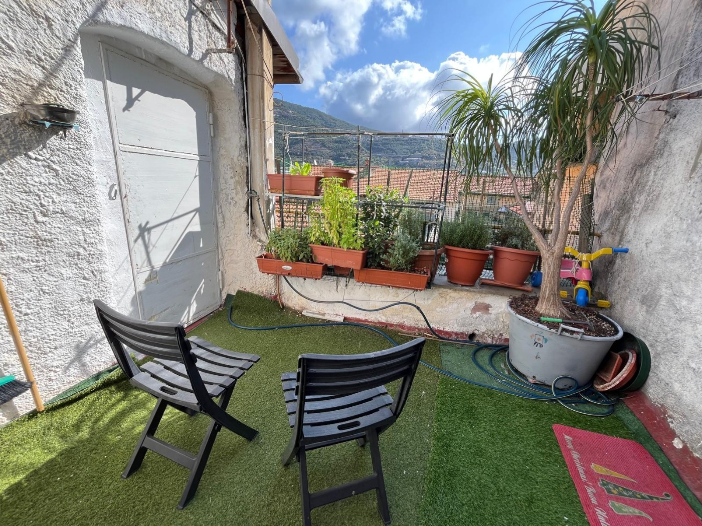Three-Room Apartment Vico Montista, Center, Taggia