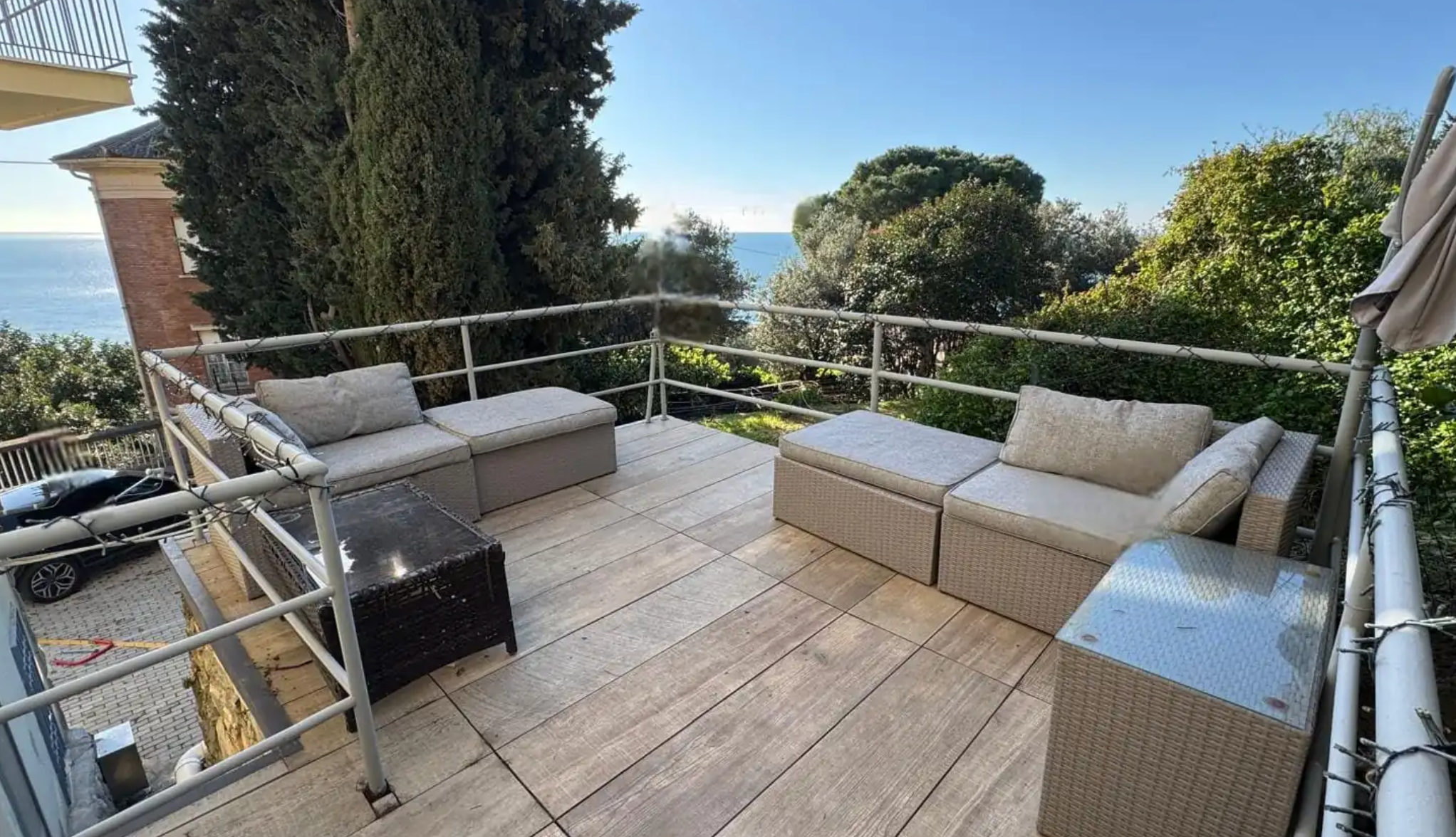 Trilocale con Terrazza vivibile vista mare