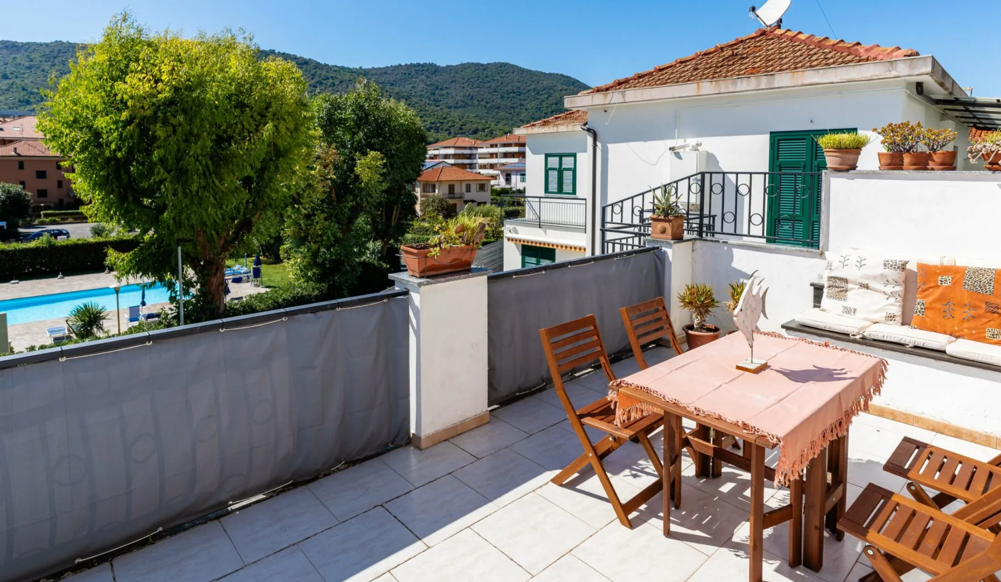 Splendido Bilocale ad Andora con terrazza vivibile e posto auto