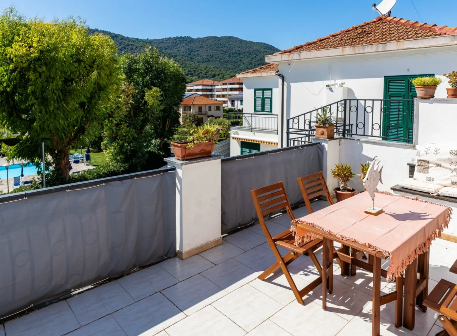 Splendido Bilocale ad Andora con terrazza vivibile e posto auto