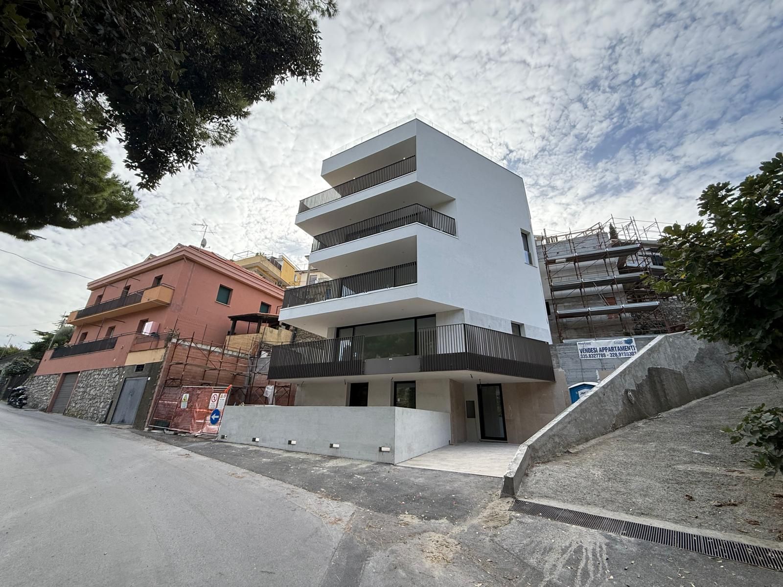 Alassio, nuovi appartamenti vista mare.