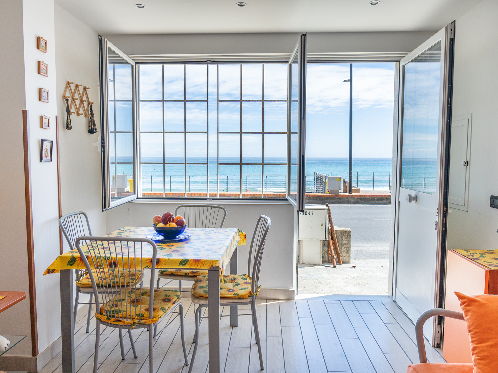 Laigueglia, bilocale fonte mare!