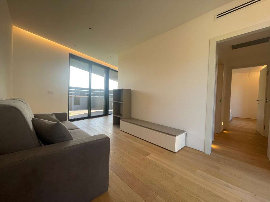 Appartamento Centrale Nuova Costruzione a Alassio. 