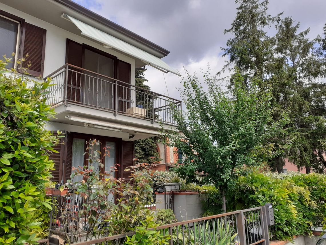 Porzione bifamiliare in Vendita a Sarzana