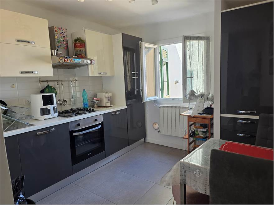 Delizioso 48 mq luminoso in posizione centrale Sarzano / Sant’Agostino