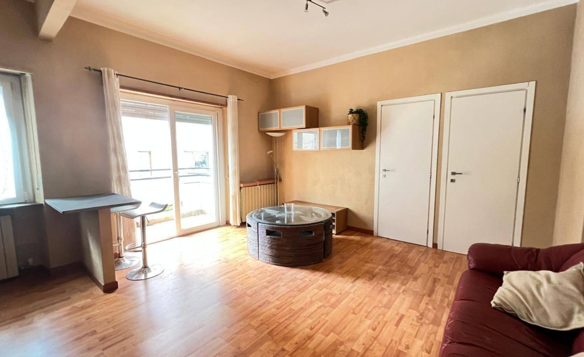 BILOCALE RISTRUTTURATO SEMICENTRALE