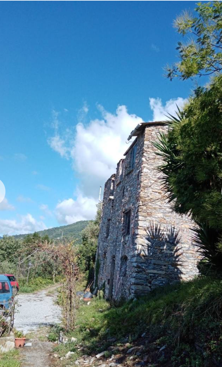 Casale, da ristrutturare a San Maurizio - Montallegro, Rapallo