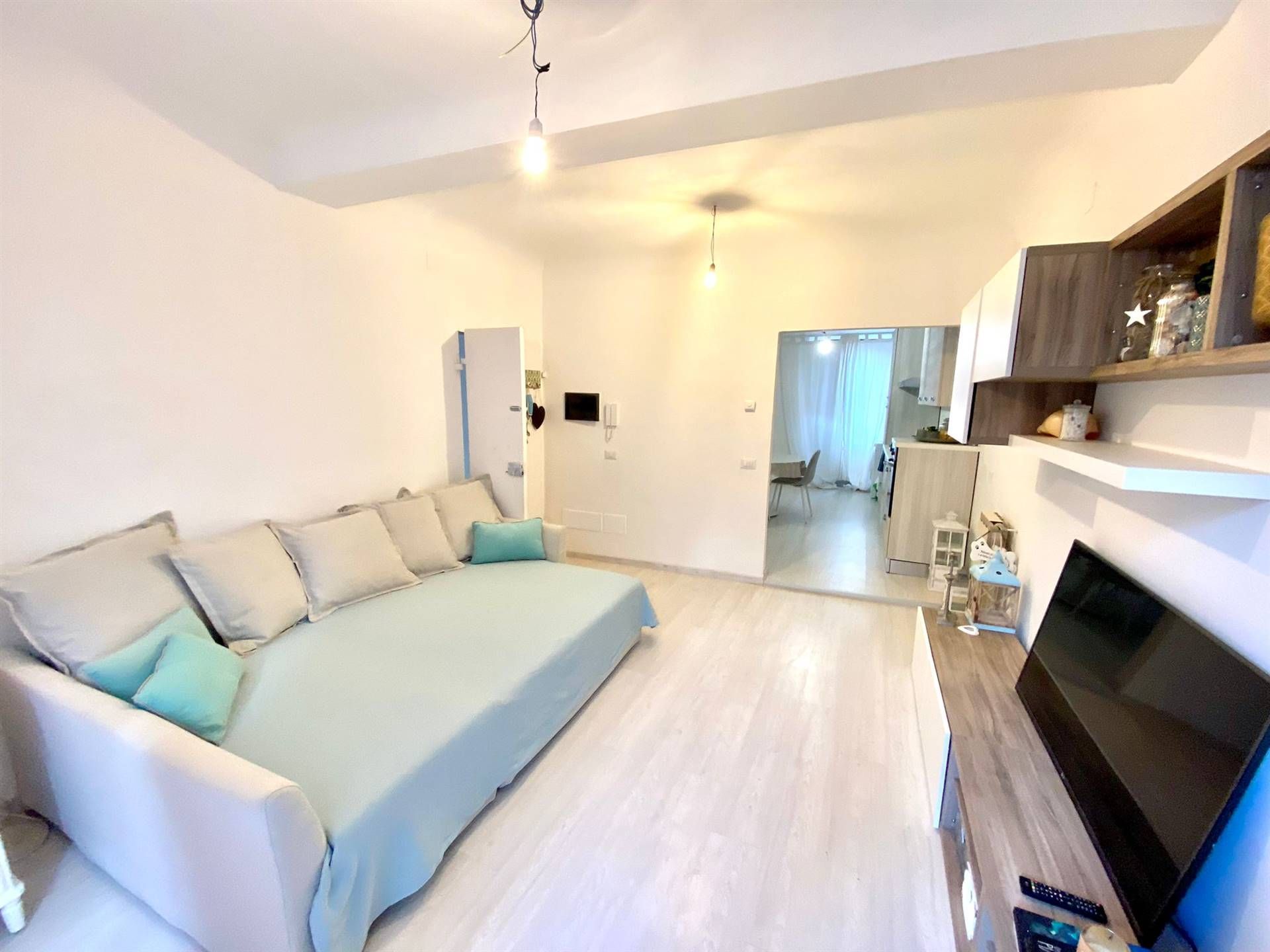 Villa bifamiliare in vendita a Ameglia (SP)