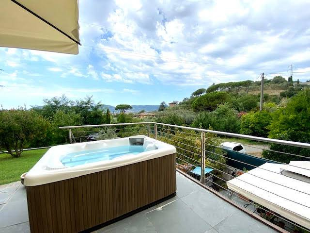 Villa in vendita a Castelnuovo Magra (SP)