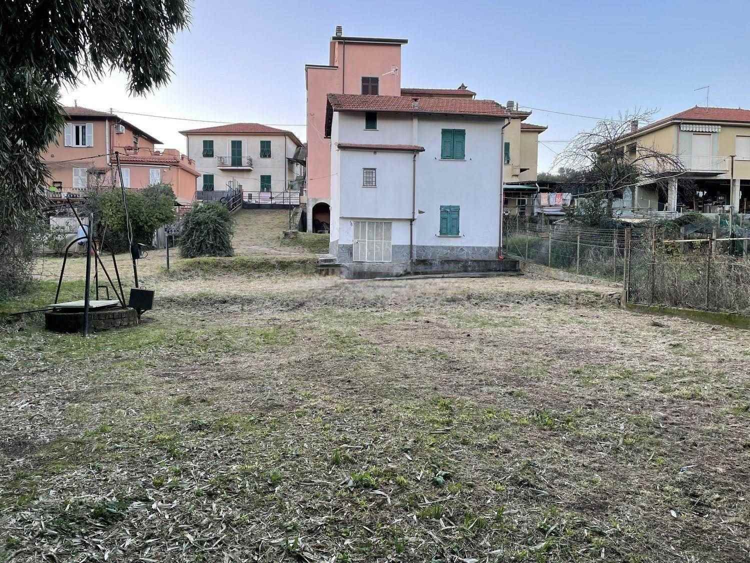 La Spezia -Termo,Vendita indipendente con giardino e posto auto