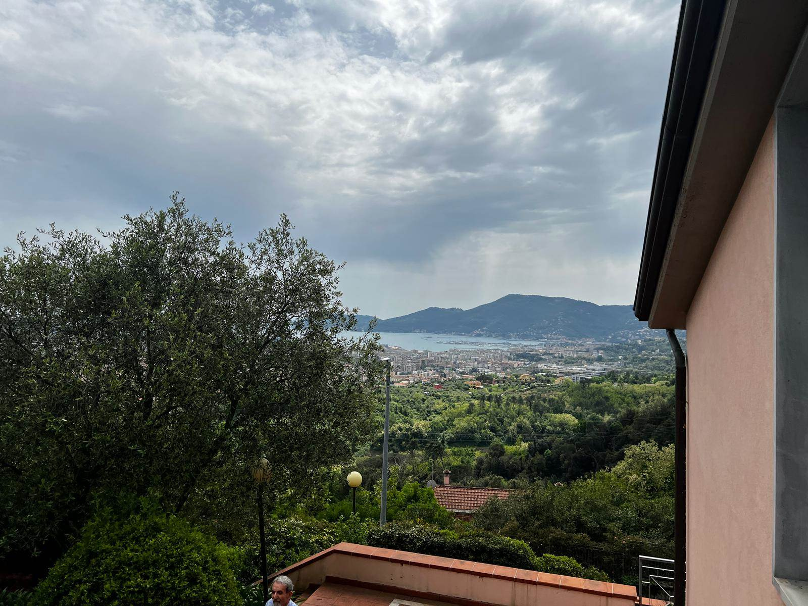 Villa Indipendente Vista Golfo della Spezia in Esclusiva !