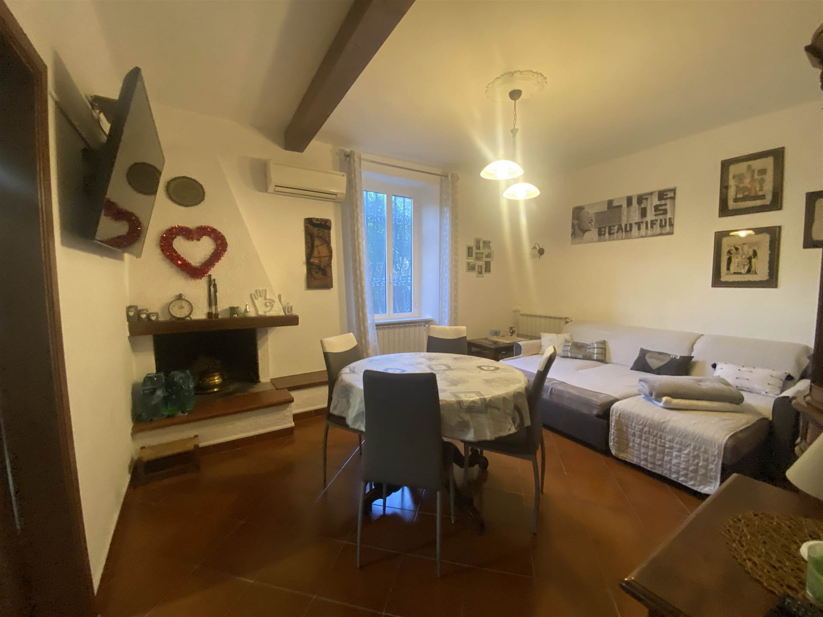 Casa semi indipendente in vendita a Luni (SP) zona Annunziata (casano Alto)