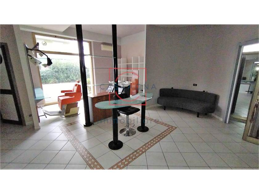 Castelnuovo Fondo commerciale