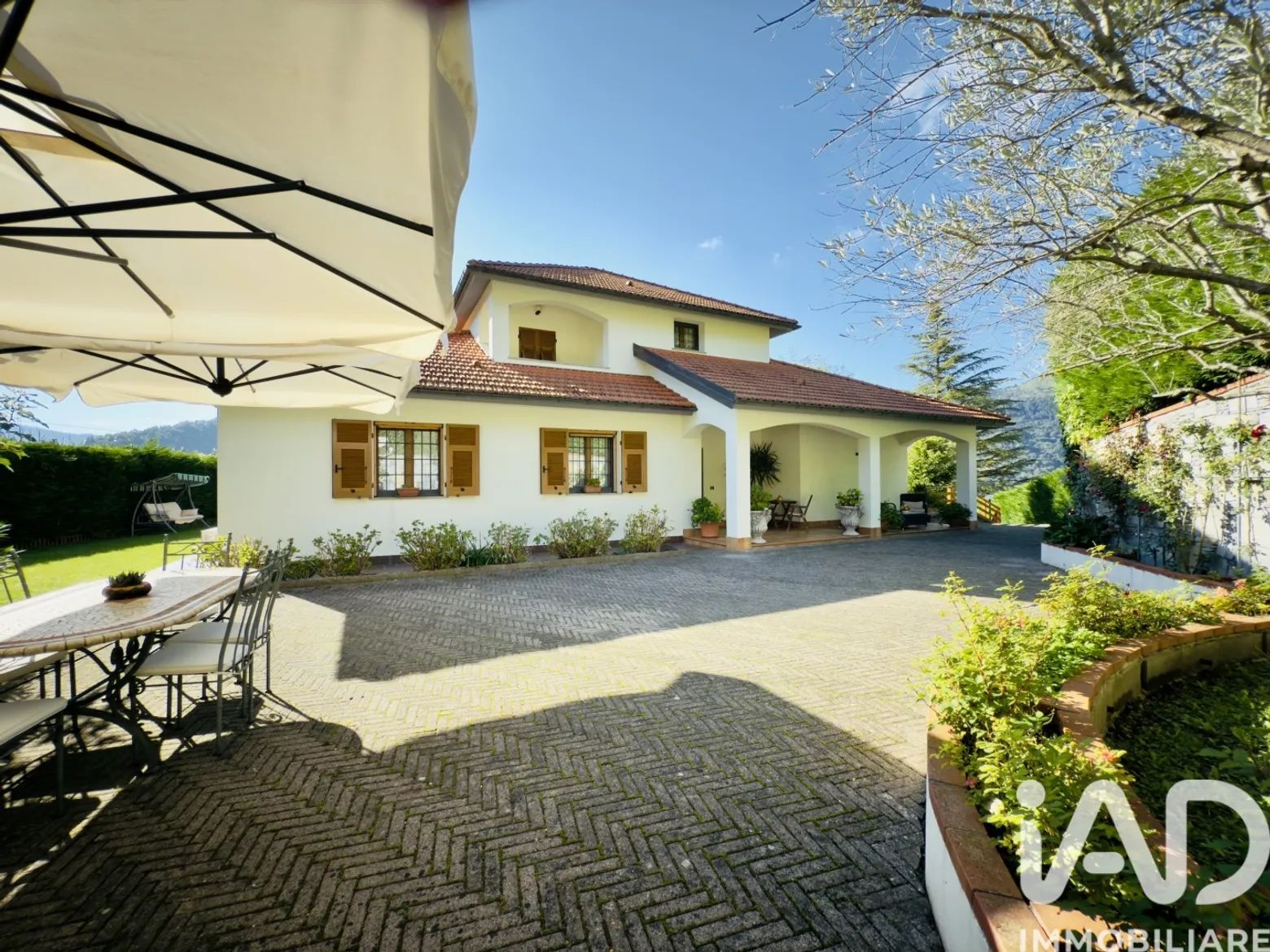 Villa in vendita in Via Filippo Corridoni, 14