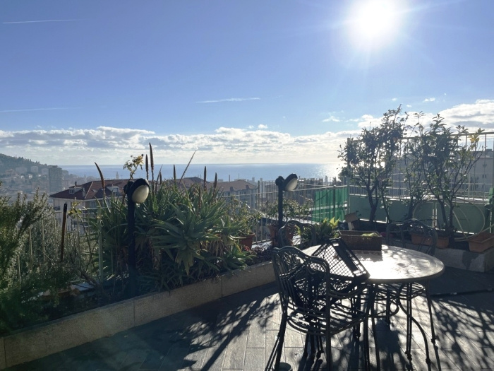 Imperia On. appartamento ind. con terrazzo e vista mare cod. 9067