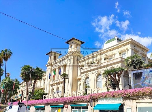 Elegantes renoviertes und möbliertes Studio-Apartment hinter dem Casino von Sanremo.