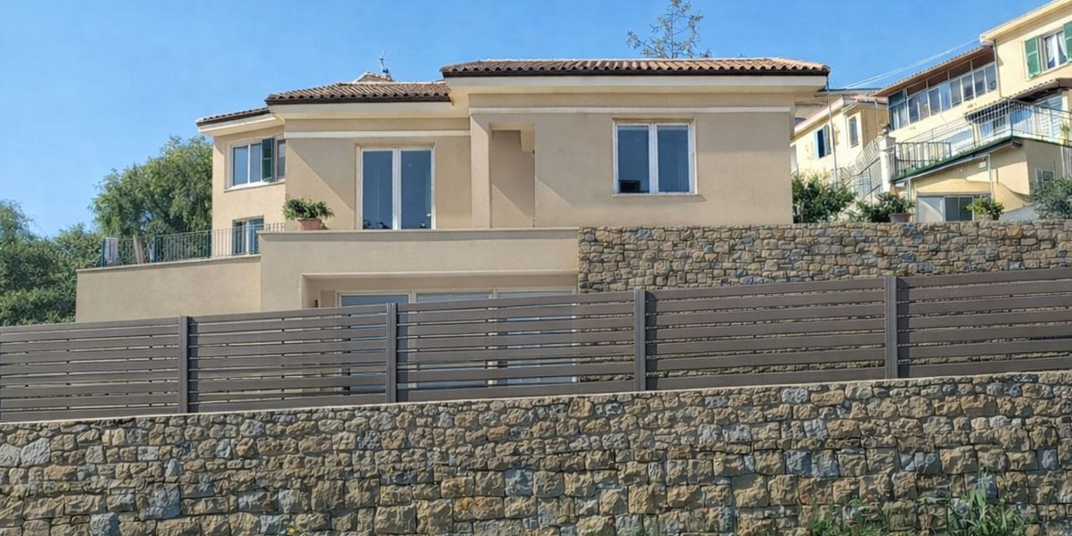 Sanremo – Coldirodi | Unabhängige neu gebaute Villa mit Meerblick und Garten