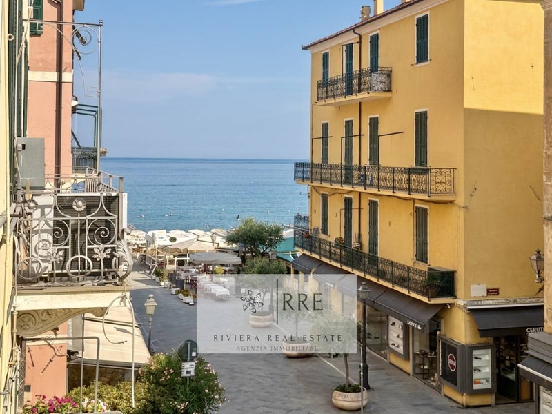 Apartment in Alassio with sea view from the balcony