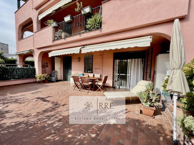 Apartment with spacious terrace in Albenga, Liguria